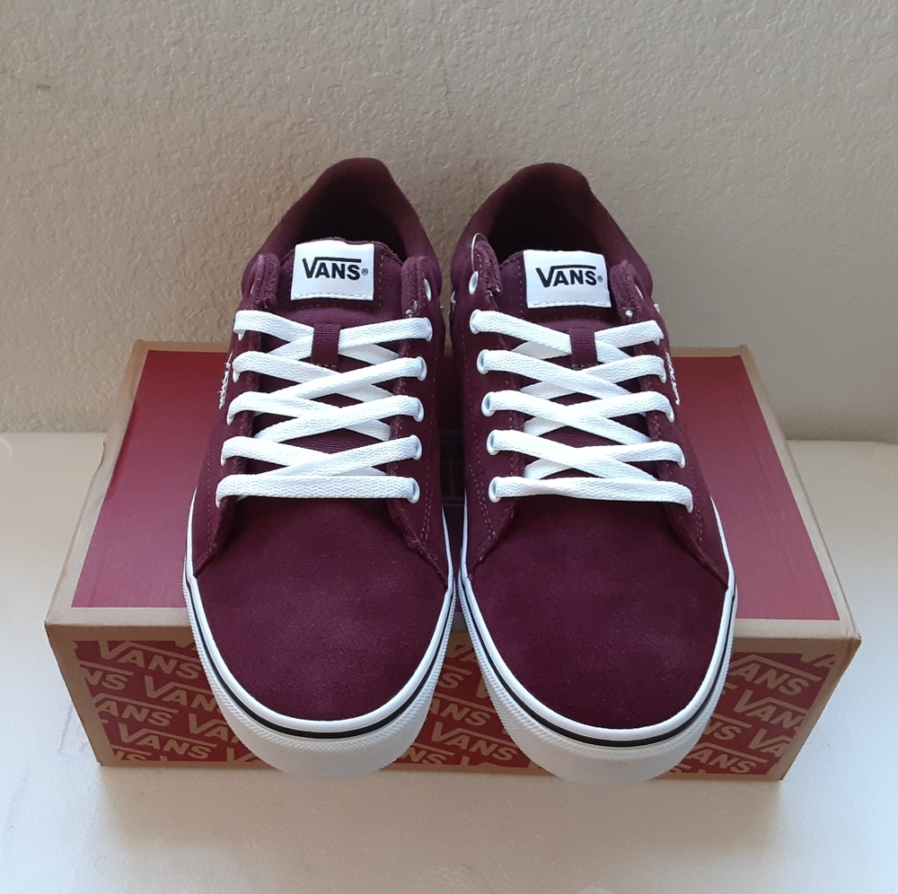 Vans - Picture 2 of 4